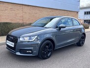 Audi A1 1.0 TFSI Sport Euro 6 (s/s) 3dr (Nav) 5