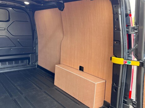 Ford Transit Custom 2.0 320 EcoBlue Limited Auto L1 H1 Euro 6 (s/s) 5dr 27