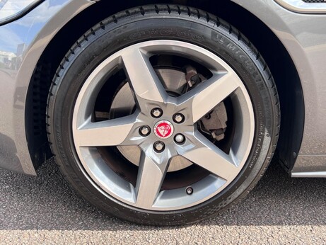 Jaguar XE 2.0 GTDi R-Sport Auto Euro 6 (s/s) 4dr 41