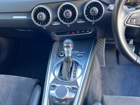 Audi TT 2.0 TFSI S line S Tronic Euro 6 (s/s) 3dr 20