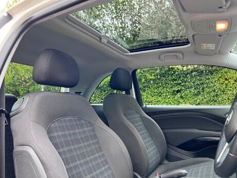 Vauxhall Adam 1.4 16v GLAM Euro 5 3dr 1