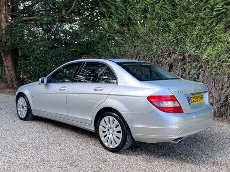 Mercedes-Benz C Class 2.1 C220 CDI BlueEfficiency Elegance Auto Euro 5 4dr 2
