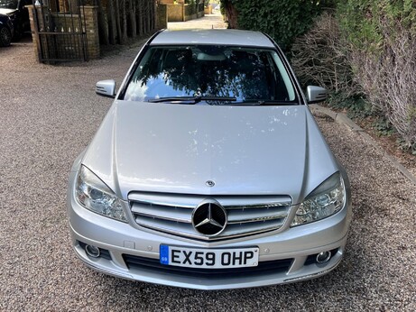 Mercedes-Benz C Class 2.1 C220 CDI BlueEfficiency Elegance Auto Euro 5 4dr 3