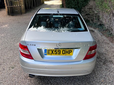 Mercedes-Benz C Class 2.1 C220 CDI BlueEfficiency Elegance Auto Euro 5 4dr 4