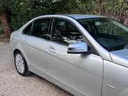 Mercedes-Benz C Class 2.1 C220 CDI BlueEfficiency Elegance Auto Euro 5 4dr 9