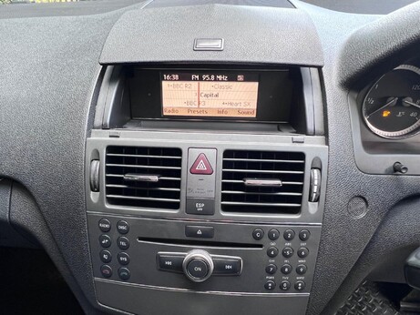Mercedes-Benz C Class 2.1 C220 CDI BlueEfficiency Elegance Auto Euro 5 4dr 12