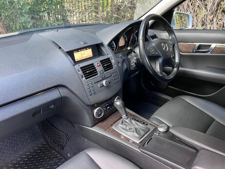Mercedes-Benz C Class 2.1 C220 CDI BlueEfficiency Elegance Auto Euro 5 4dr 14
