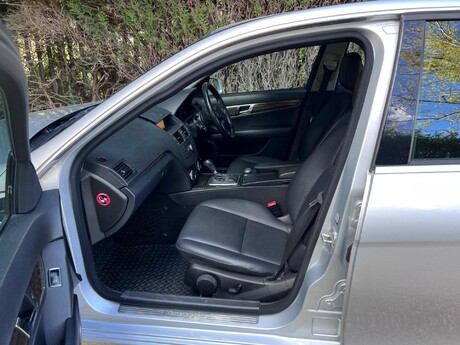 Mercedes-Benz C Class 2.1 C220 CDI BlueEfficiency Elegance Auto Euro 5 4dr 20