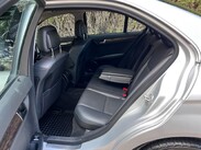 Mercedes-Benz C Class 2.1 C220 CDI BlueEfficiency Elegance Auto Euro 5 4dr 21