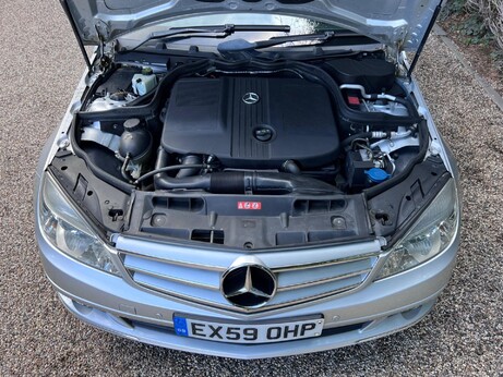 Mercedes-Benz C Class 2.1 C220 CDI BlueEfficiency Elegance Auto Euro 5 4dr 25