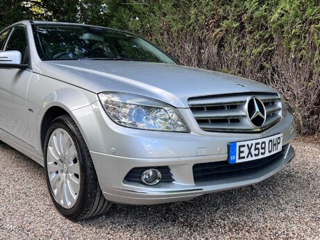 Mercedes-Benz C Class 2.1 C220 CDI BlueEfficiency Elegance Auto Euro 5 4dr 31