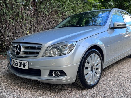 Mercedes-Benz C Class 2.1 C220 CDI BlueEfficiency Elegance Auto Euro 5 4dr 32