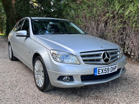 Mercedes-Benz C Class 2.1 C220 CDI BlueEfficiency Elegance Auto Euro 5 4dr 37