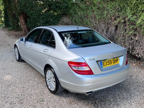 Mercedes-Benz C Class 2.1 C220 CDI BlueEfficiency Elegance Auto Euro 5 4dr 44