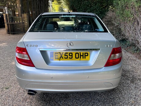 Mercedes-Benz C Class 2.1 C220 CDI BlueEfficiency Elegance Auto Euro 5 4dr 46