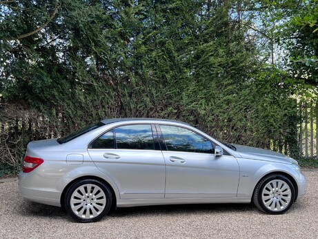Mercedes-Benz C Class 2.1 C220 CDI BlueEfficiency Elegance Auto Euro 5 4dr 47