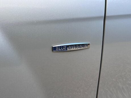 Mercedes-Benz C Class 2.1 C220 CDI BlueEfficiency Elegance Auto Euro 5 4dr 56