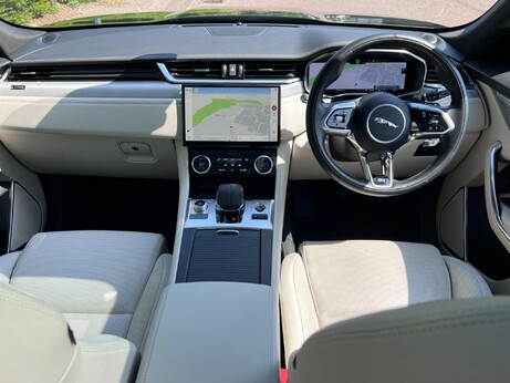 Jaguar F-Pace 2.0 D200 MHEV R-Dynamic SE Auto AWD Euro 6 (s/s) 5dr 14
