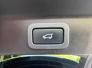 Jaguar F-Pace 2.0 D200 MHEV R-Dynamic SE Auto AWD Euro 6 (s/s) 5dr 32