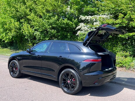 Jaguar F-Pace 2.0 D200 MHEV R-Dynamic SE Auto AWD Euro 6 (s/s) 5dr 33