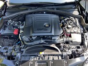 Jaguar F-Pace 2.0 D200 MHEV R-Dynamic SE Auto AWD Euro 6 (s/s) 5dr 35