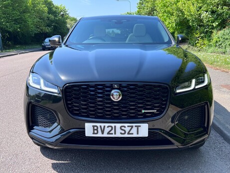 Jaguar F-Pace 2.0 D200 MHEV R-Dynamic SE Auto AWD Euro 6 (s/s) 5dr 47