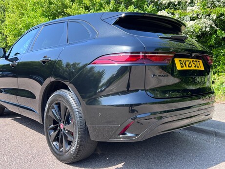 Jaguar F-Pace 2.0 D200 MHEV R-Dynamic SE Auto AWD Euro 6 (s/s) 5dr 51