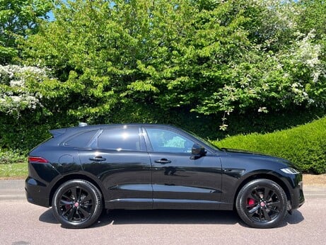Jaguar F-Pace 2.0 D200 MHEV R-Dynamic SE Auto AWD Euro 6 (s/s) 5dr 55