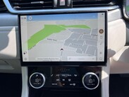 Jaguar F-Pace 2.0 D200 MHEV R-Dynamic SE Auto AWD Euro 6 (s/s) 5dr 82