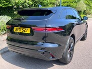 Jaguar F-Pace 2.0 D200 MHEV R-Dynamic SE Auto AWD Euro 6 (s/s) 5dr 7