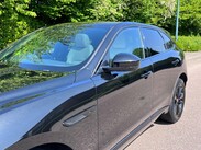 Jaguar F-Pace 2.0 D200 MHEV R-Dynamic SE Auto AWD Euro 6 (s/s) 5dr 11