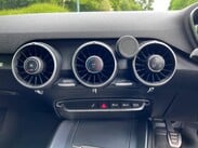 Audi TT 2.0 TFSI S line Euro 6 (s/s) 3dr 23
