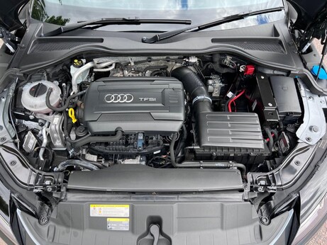 Audi TT 2.0 TFSI S line Euro 6 (s/s) 3dr 28
