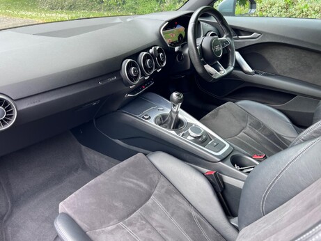 Audi TT 2.0 TFSI S line Euro 6 (s/s) 3dr 49