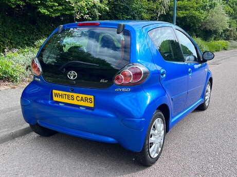 Toyota Aygo 1.0 VVT-i Blue MultiMode Euro 4 5dr 28