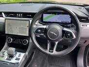 Jaguar F-Pace 2.0 D200 MHEV R-Dynamic SE Auto AWD Euro 6 (s/s) 5dr 79
