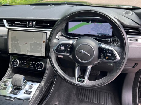 Jaguar F-Pace 2.0 D200 MHEV R-Dynamic SE Auto AWD Euro 6 (s/s) 5dr 75