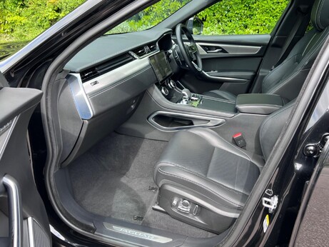 Jaguar F-Pace 2.0 D200 MHEV R-Dynamic SE Auto AWD Euro 6 (s/s) 5dr 78