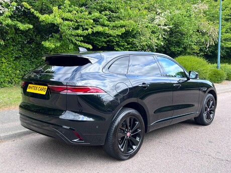 Jaguar F-Pace 2.0 D200 MHEV R-Dynamic SE Auto AWD Euro 6 (s/s) 5dr 3