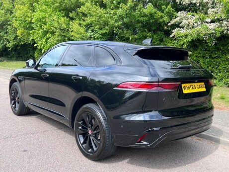 Jaguar F-Pace 2.0 D200 MHEV R-Dynamic SE Auto AWD Euro 6 (s/s) 5dr 3