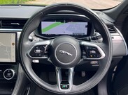 Jaguar F-Pace 2.0 D200 MHEV R-Dynamic SE Auto AWD Euro 6 (s/s) 5dr 14