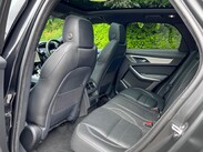 Jaguar F-Pace 2.0 D200 MHEV R-Dynamic SE Auto AWD Euro 6 (s/s) 5dr 30