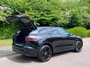 Jaguar F-Pace 2.0 D200 MHEV R-Dynamic SE Auto AWD Euro 6 (s/s) 5dr 33