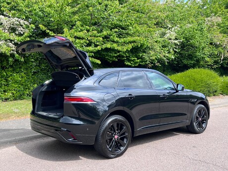 Jaguar F-Pace 2.0 D200 MHEV R-Dynamic SE Auto AWD Euro 6 (s/s) 5dr 33
