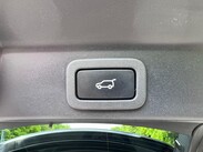 Jaguar F-Pace 2.0 D200 MHEV R-Dynamic SE Auto AWD Euro 6 (s/s) 5dr 34