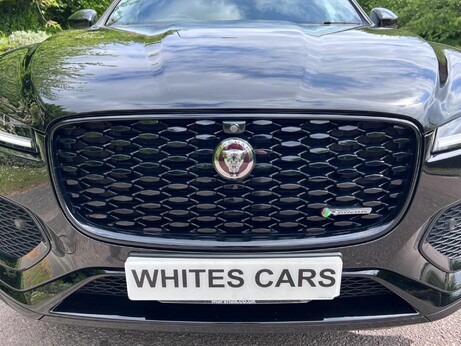 Jaguar F-Pace 2.0 D200 MHEV R-Dynamic SE Auto AWD Euro 6 (s/s) 5dr 39