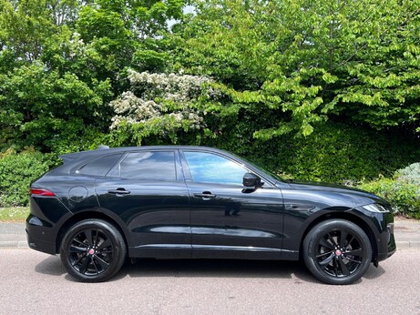 Jaguar F-Pace 2.0 D200 MHEV R-Dynamic SE Auto AWD Euro 6 (s/s) 5dr 52