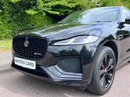 Jaguar F-Pace 2.0 D200 MHEV R-Dynamic SE Auto AWD Euro 6 (s/s) 5dr 45