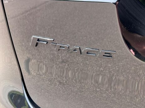 Jaguar F-Pace 2.0 D200 MHEV R-Dynamic SE Auto AWD Euro 6 (s/s) 5dr 84