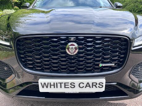 Jaguar F-Pace 2.0 D200 MHEV R-Dynamic SE Auto AWD Euro 6 (s/s) 5dr 44